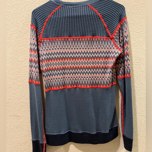 Large Kari Tara Silva Base Layer - lightly used - Picture 6 of 9